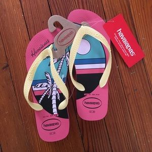 NWT Havaianas Sandals!